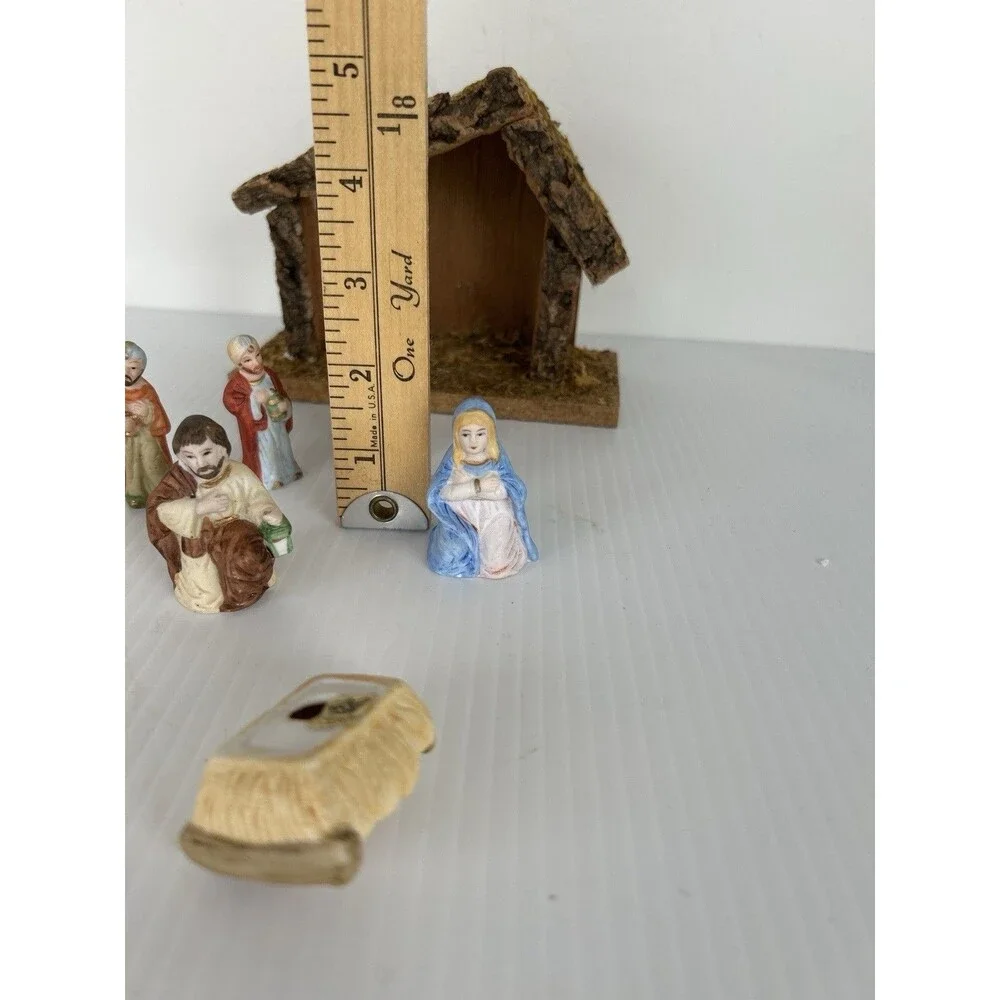 Vintage Flambro Porcelain 7-Pc Nativity Set with Wood Stable - Taiwan ROC